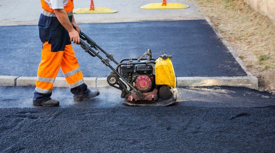 Professional gutter cleaning in Ferron, UT